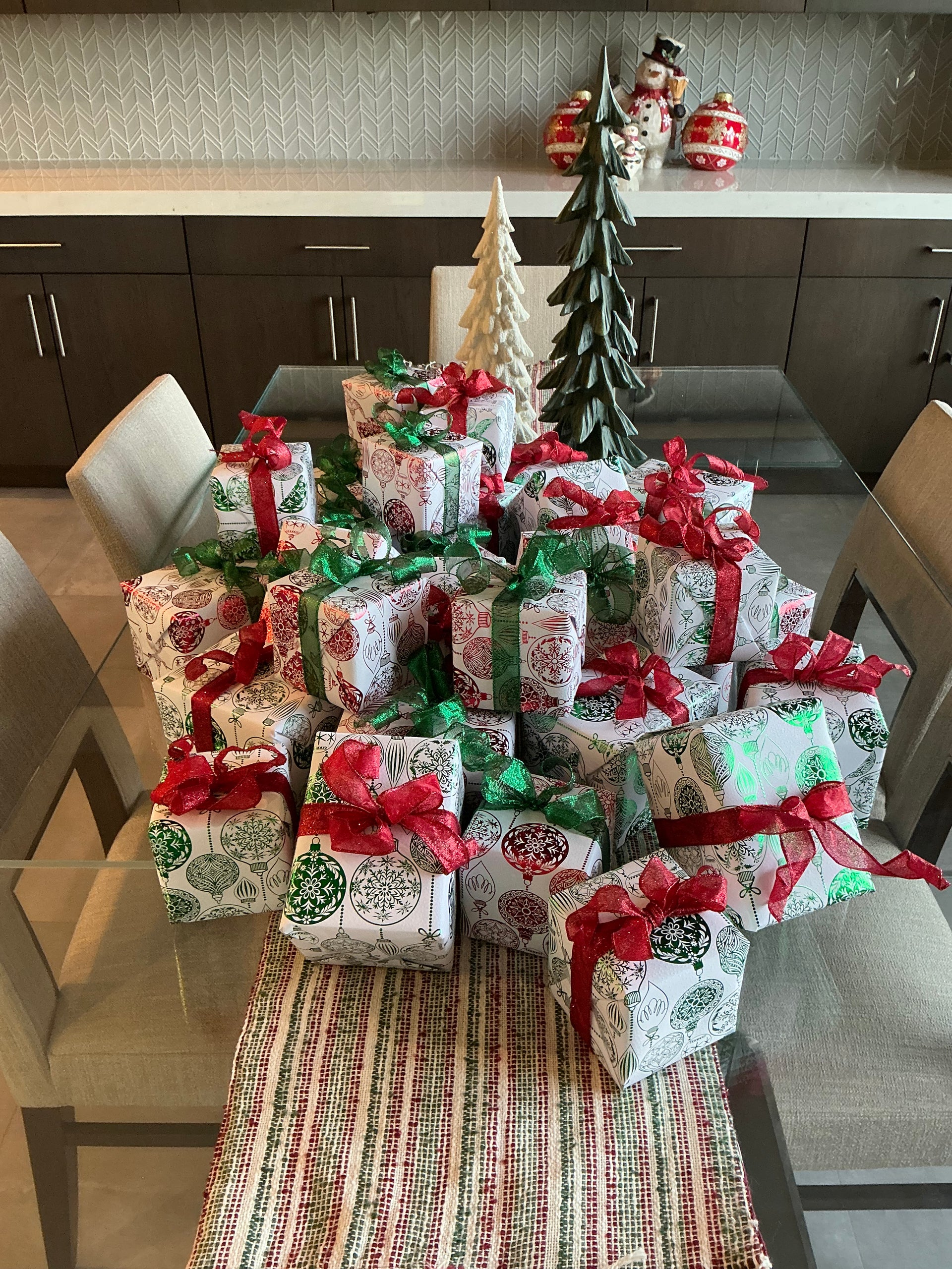 Custom Christmas 🎄 Ornaments